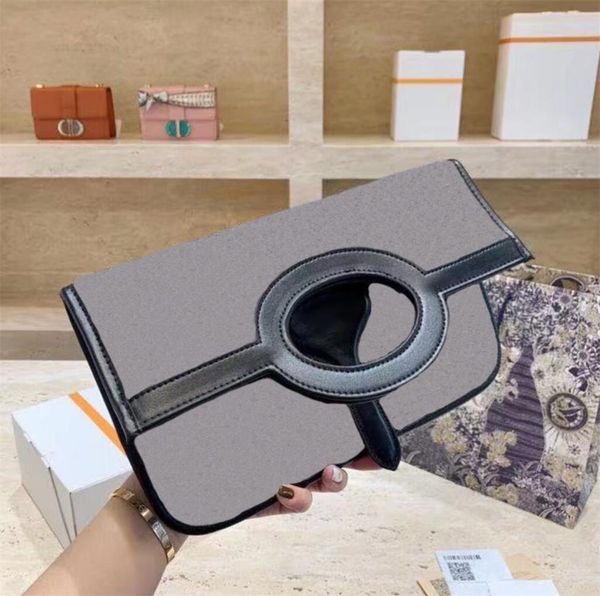 20ss classic luxury designer old flower letter women clutch bags embroidery canvas vintage letter hasp fashion bags totes
20ss classic luxury designer old flower letter women clutch bags embroidery canvas vintage letter hasp fashion bags totes