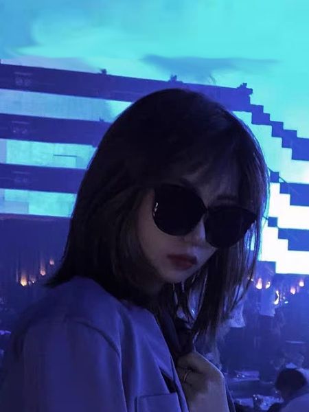 net red tiktok glasses, men's trend black sunglasses ins korean version of shaking women's bar, round face, fashion driving, White;black
net red tiktok glasses, men's trend black sunglasses ins korean version of shaking women's bar, round face, fashion driving, White;black