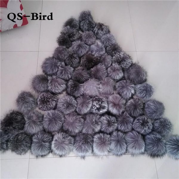 beanies 50pcs/ lot diy 13-14cm silver fur pompoms balls for knitted hat cap and keychain scarf real pom poms
beanies 50pcs/ lot diy 13-14cm silver fur pompoms balls for knitted hat cap and keychain scarf real pom poms