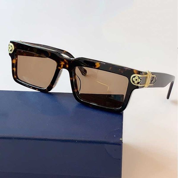 mens square sunglasses z1043 mens fashion sunglasses square frame resin fiber frame flowers decoration holiday sunglasses original box, White;black
mens square sunglasses z1043 mens fashion sunglasses square frame resin fiber frame flowers decoration holiday sunglasses original box, White;black