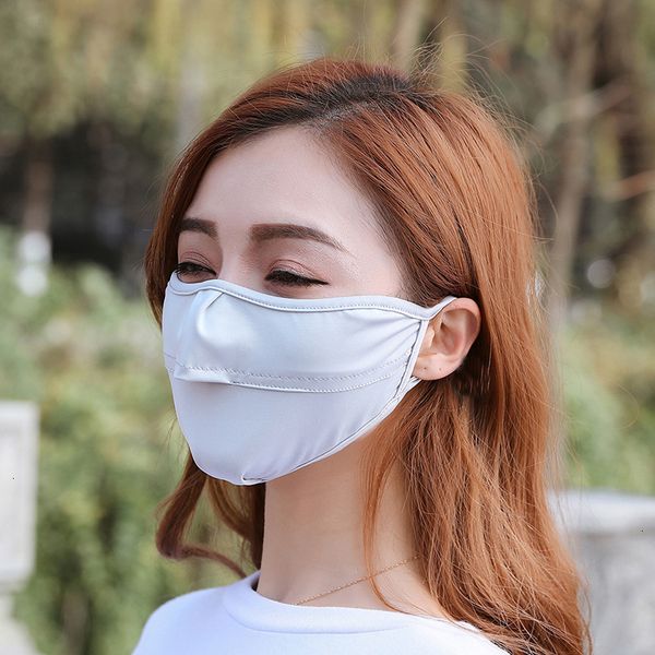 washable reusable outdoor sunscreen face masks ice silk breathable thin mask with exposed nose
washable reusable outdoor sunscreen face masks ice silk breathable thin mask with exposed nose