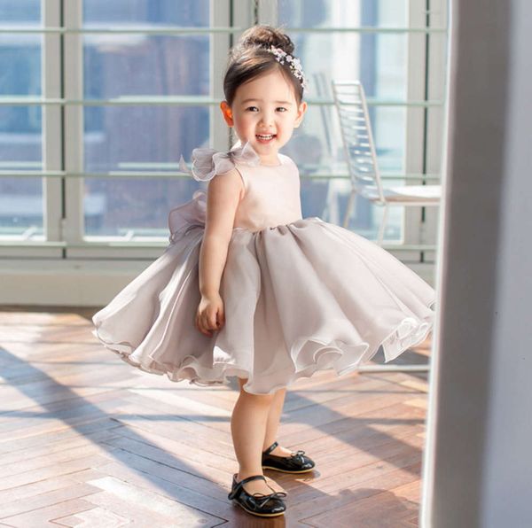 autumn and winter pompous flower children's wedding girls' piano performance drs one year old princs skirt, Blue
autumn and winter pompous flower children's wedding girls' piano performance drs one year old princs skirt, Blue