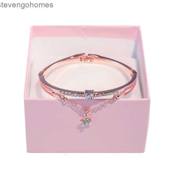 jitter, korean version, tiktok: pentagram, diamond bracelet, red simple all match star bracelet jewelry gift, Slivery;golden 
jitter, korean version, tiktok: pentagram, diamond bracelet, red simple all match star bracelet jewelry gift, Slivery;golden