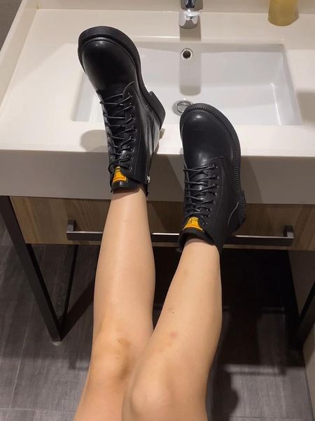 lady boots women's rubber shoes rain lace up luxury designer flat heel round toe winter footwear boots-women fashion ankle 2020, Black
lady boots women's rubber shoes rain lace up luxury designer flat heel round toe winter footwear boots-women fashion ankle 2020, Black