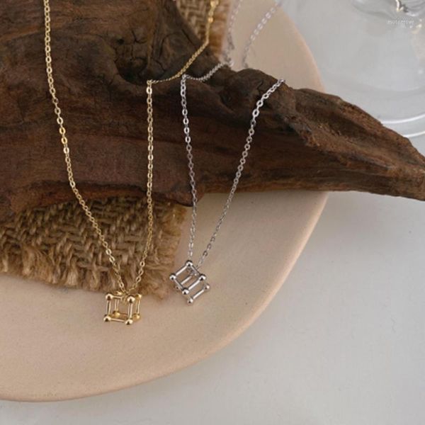 pendant necklaces uilz korean bright golden geometric square metal necklace simple wild woman charm jewelry un21891, Silver
pendant necklaces uilz korean bright golden geometric square metal necklace simple wild woman charm jewelry un21891, Silver