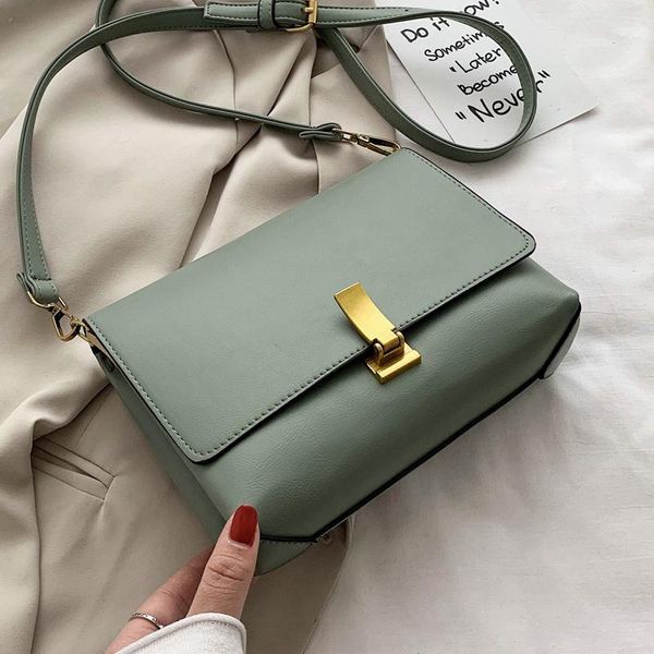 simple texture small bag female 2020 new wave korean version of joker shoulder slung fashion
simple texture small bag female 2020 new wave korean version of joker shoulder slung fashion