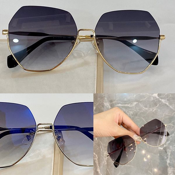 017 new fashion sunglasses with uv protection for women vintage diamond half frame popular come with case classic sunglasses, White;black
017 new fashion sunglasses with uv protection for women vintage diamond half frame popular come with case classic sunglasses, White;black