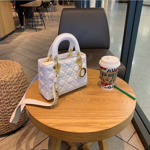 2021 latest women diamond lattice handbags luxury fashion purses wild popular shoulder leather bags multicolor totes crossbody bag
2021 latest women diamond lattice handbags luxury fashion purses wild popular shoulder leather bags multicolor totes crossbody bag