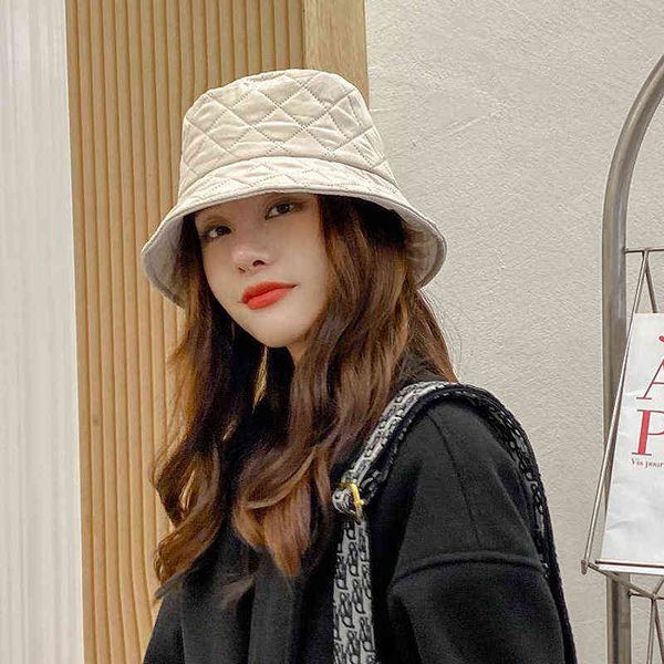 women autumn winter foldable bucket hats solid lattice silk wadding caps keep warm prevent cold basin fisherman hat g220311, Blue;gray
women autumn winter foldable bucket hats solid lattice silk wadding caps keep warm prevent cold basin fisherman hat g220311, Blue;gray