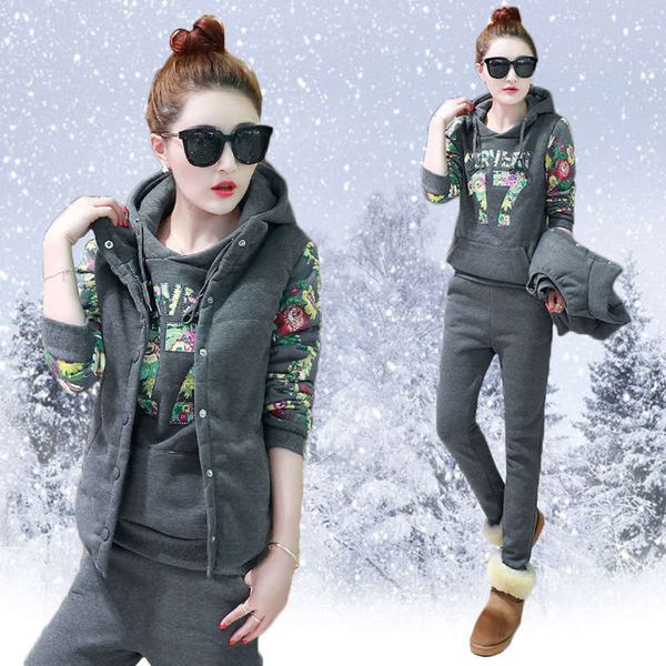 velvet women's three sweater piece thickened 2020 new autumn and winter fashion hooded printed sportswear, Gray 
velvet women's three sweater piece thickened 2020 new autumn and winter fashion hooded printed sportswear, Gray