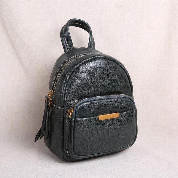 the new shoulder bag female small bag leather small fresh female first layer cowhide casual backpack
the new shoulder bag female small bag leather small fresh female first layer cowhide casual backpack