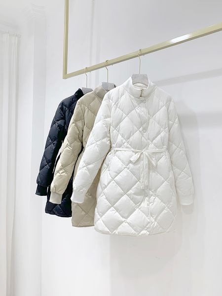 autumn winter ultra light down puffer parka women slim single breasted with belt white duck down jacket female long outwear coat 201103, Black
autumn winter ultra light down puffer parka women slim single breasted with belt white duck down jacket female long outwear coat 201103, Black