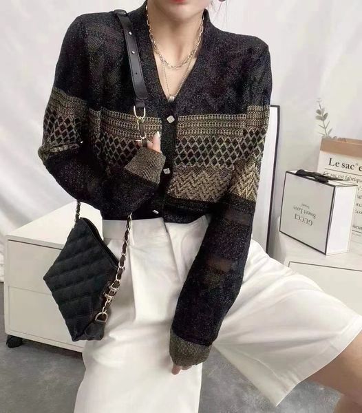 fashion of new bright silk hollow hook flower long sleeve v-neck wool in autumn 2020 cardigan silk cardigan aewn2, White;black
fashion of new bright silk hollow hook flower long sleeve v-neck wool in autumn 2020 cardigan silk cardigan aewn2, White;black