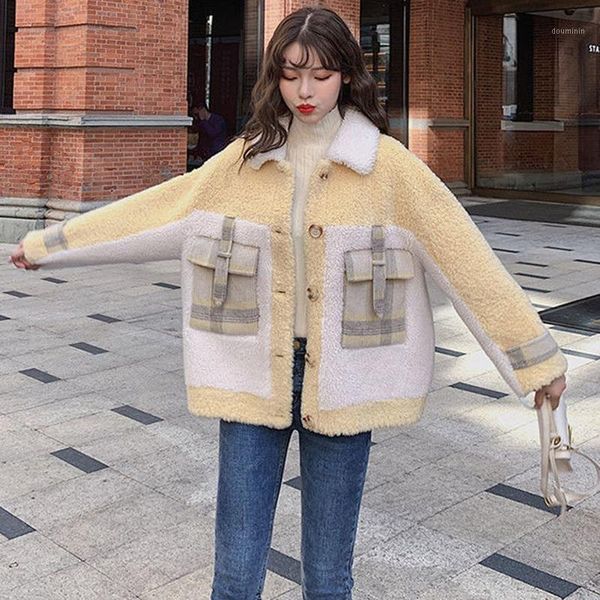 winter coat women 2021 new plaid patchwork faux lamb fur jacket warm thick fashion loose plush ladies coat teddy jacket women1, Black
winter coat women 2021 new plaid patchwork faux lamb fur jacket warm thick fashion loose plush ladies coat teddy jacket women1, Black