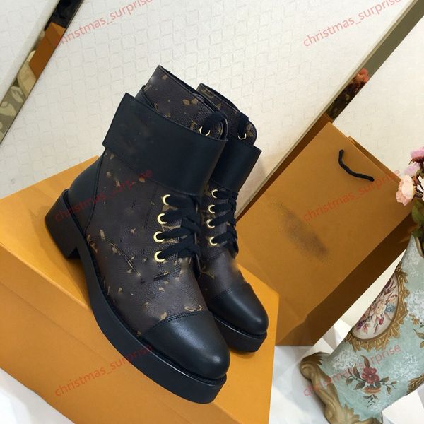 2020 new highest quality real leather sneakers men shoes women chaussures de designer sports loafers running martin platform casual boots o2, Black;red
2020 new highest quality real leather sneakers men shoes women chaussures de designer sports loafers running martin platform casual boots o2, Black;red