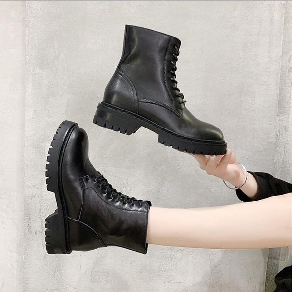 2021 boots women's autumn and winter new british style all-match first layer leather black short-tube women's boots
2021 boots women's autumn and winter new british style all-match first layer leather black short-tube women's boots