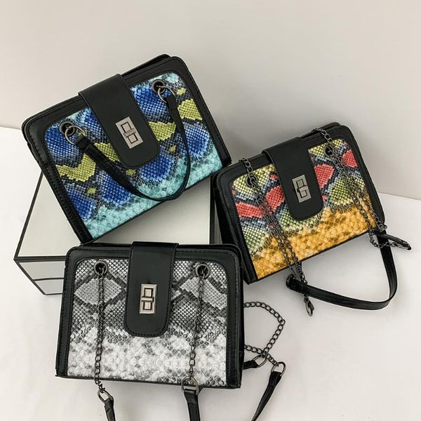fashion serpentine women shoulder bags pu leather snake print chain messenger totes female retro travel crossbody handbags pouch
fashion serpentine women shoulder bags pu leather snake print chain messenger totes female retro travel crossbody handbags pouch