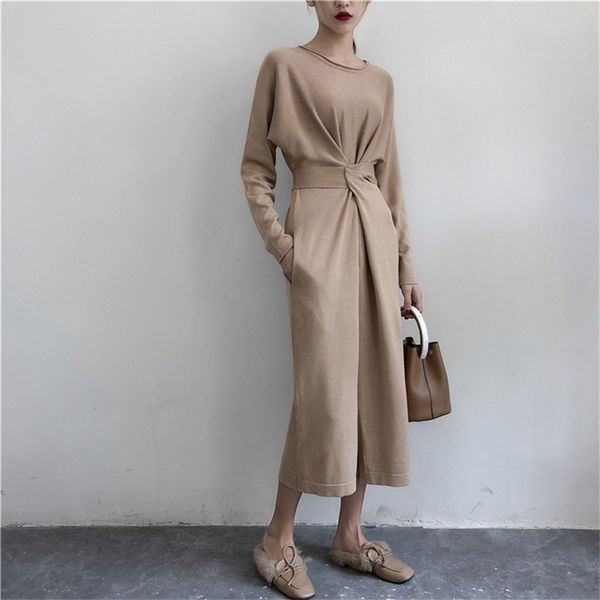 2021 new vintage autumn retro waist high mesh belt fine elegant front crack tea-length winter sweater dress v6v5, Black;gray
2021 new vintage autumn retro waist high mesh belt fine elegant front crack tea-length winter sweater dress v6v5, Black;gray
