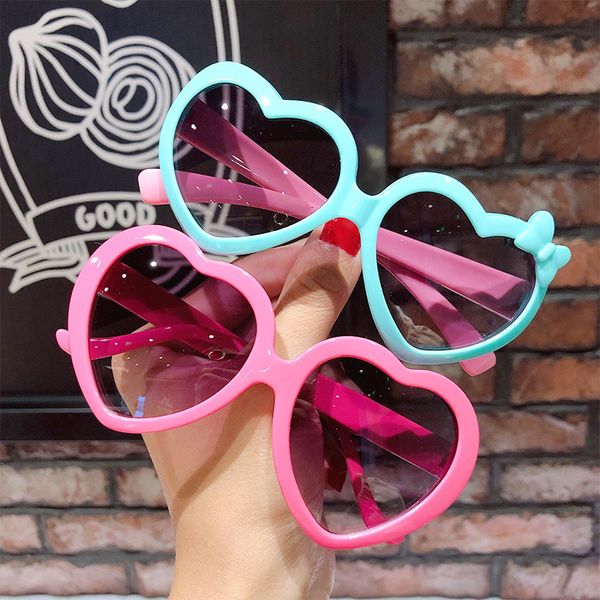 fashion heart baby children's cartoon protection sunglasses girls love bow toy glasses
fashion heart baby children's cartoon protection sunglasses girls love bow toy glasses