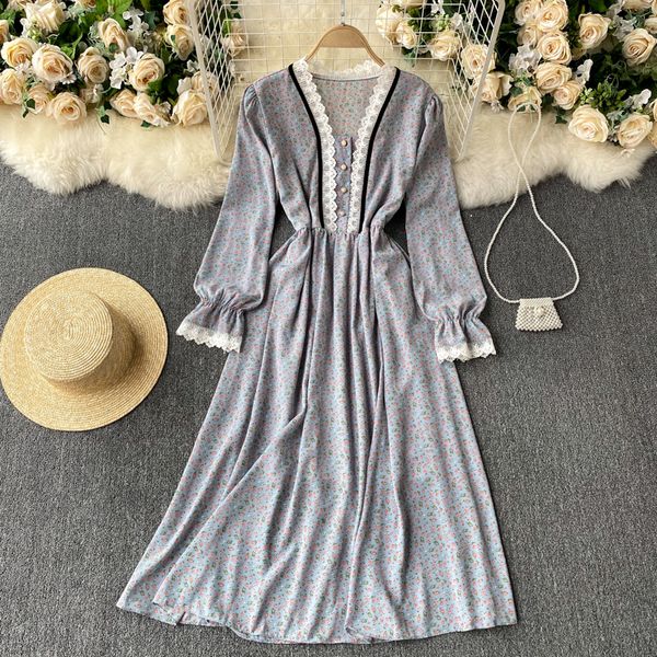 2021 new singiny spring style palace vintage lace neck puff line holiday floral dress impression mnes, Black;gray
2021 new singiny spring style palace vintage lace neck puff line holiday floral dress impression mnes, Black;gray