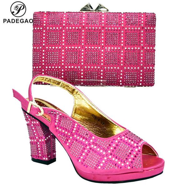 2020 специальный прибытий элегантные туфли цвета фуксии и сумка для match set african высокие каблуки партии обуви и мешок набор для свадьбы, Black
2020 специальный прибытий элегантные туфли цвета фуксии и сумка для match set african высокие каблуки партии обуви и мешок набор для свадьбы, Black