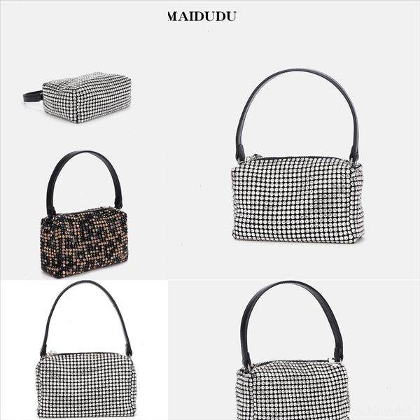 6htio women string new bucket bags fashion shoulder bag handbags totes plaid shopping bags lady handbag logo bags chest purse high quality
6htio women string new bucket bags fashion shoulder bag handbags totes plaid shopping bags lady handbag logo bags chest purse high quality