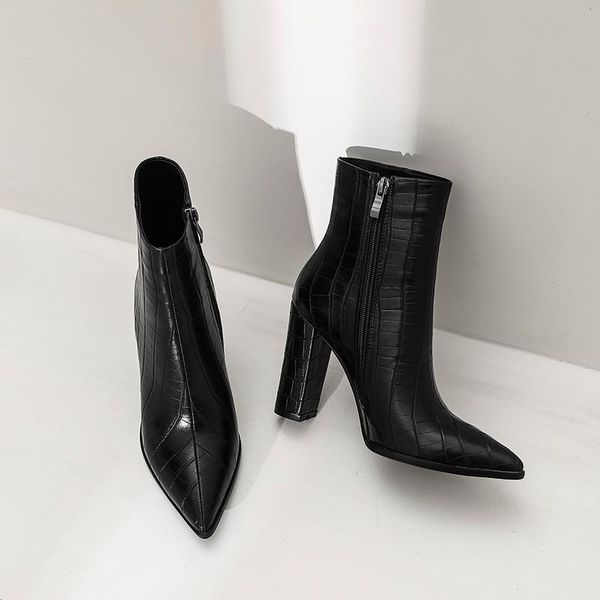 faux leather high heel short ladies boots ankle boots for women pointed toe dress party shoes woman black white large size 34-43
faux leather high heel short ladies boots ankle boots for women pointed toe dress party shoes woman black white large size 34-43