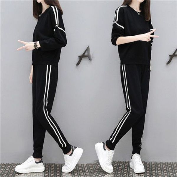 wanyucl sports suit women spring and autumn wear round neck striped loose casual trousers two-piece women 201119, White
wanyucl sports suit women spring and autumn wear round neck striped loose casual trousers two-piece women 201119, White