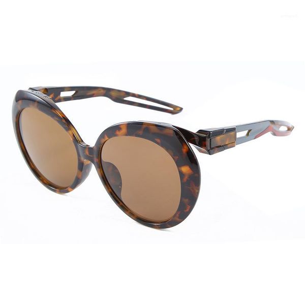 sunglasses oversize women vintage round sun glasses for men outdoor one piece shades feminino 2146df1, White;black
sunglasses oversize women vintage round sun glasses for men outdoor one piece shades feminino 2146df1, White;black