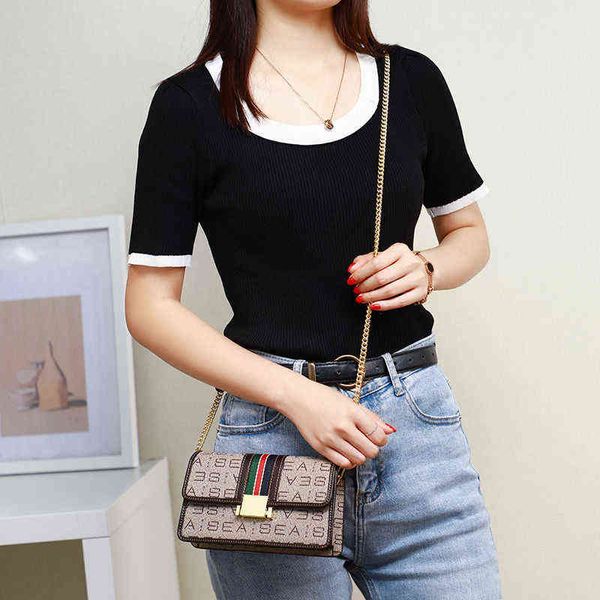 evening bags 2022 trendy ins msenger fashion shoulder bag women's chain printed small square bag
evening bags 2022 trendy ins msenger fashion shoulder bag women's chain printed small square bag