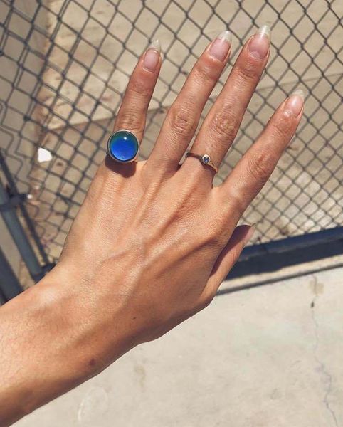 qingdao ornament french minority fashion personality hipster same style color changing stone ring female 2020 new fashion design, Silver
qingdao ornament french minority fashion personality hipster same style color changing stone ring female 2020 new fashion design, Silver