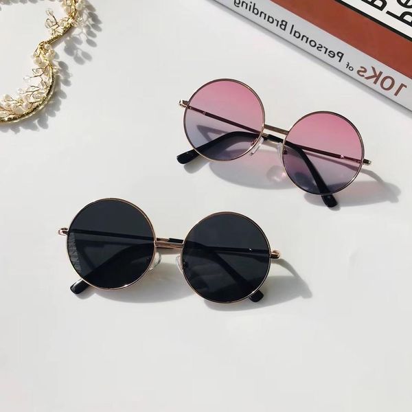 new fashion retro sunglasses children colorful mirror glasses boys/girls metal frame kids cute simple outdoor eyeglasses
new fashion retro sunglasses children colorful mirror glasses boys/girls metal frame kids cute simple outdoor eyeglasses