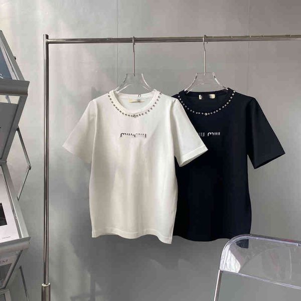 2022 factory wholesale new family short sleeve t-shirt female spring and summer loose fashion letter embroidery inlaid with diamond round ne, White
2022 factory wholesale new family short sleeve t-shirt female spring and summer loose fashion letter embroidery inlaid with diamond round ne, White