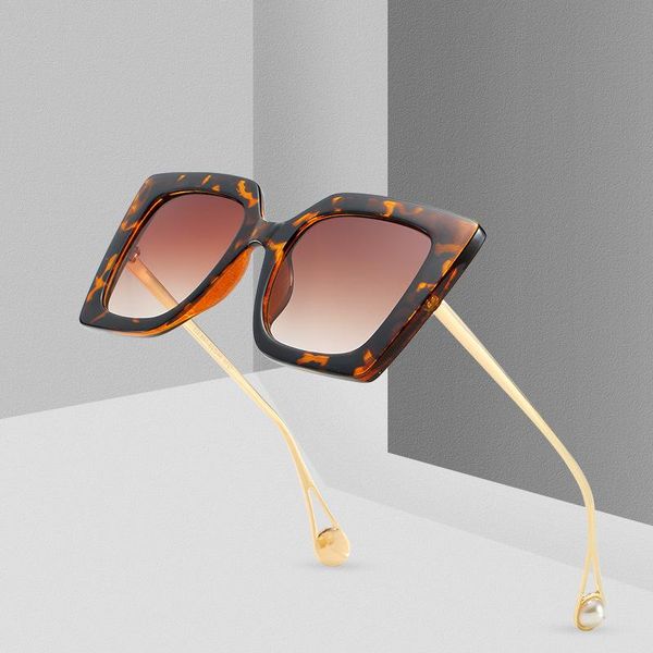 luxury square sunglasses women fashion brand designer sun glasses for female black gradient lady lunette de soleil, White;black
luxury square sunglasses women fashion brand designer sun glasses for female black gradient lady lunette de soleil, White;black