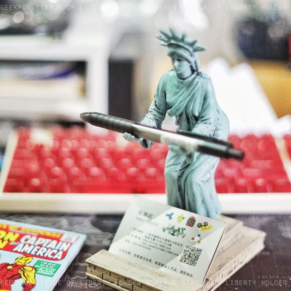 cross border excessive liberty goddess creative pen container mobile phone bracket business card holder
cross border excessive liberty goddess creative pen container mobile phone bracket business card holder