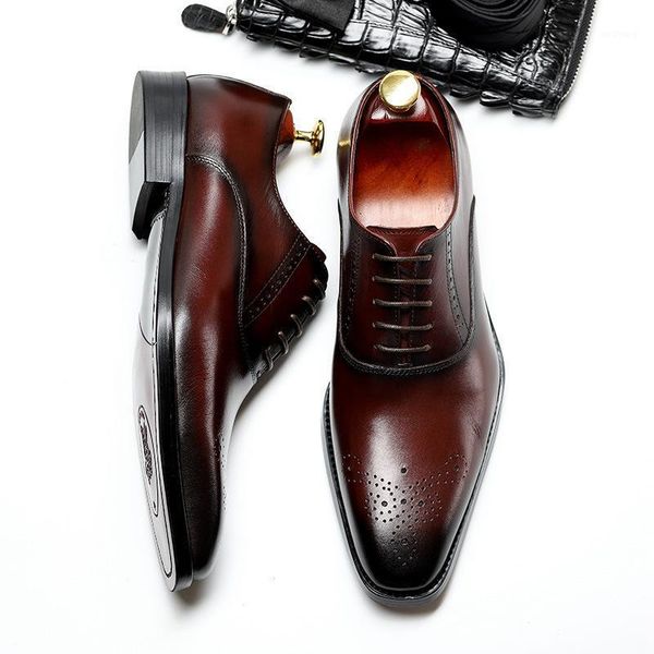 new fashion high-grade european version of the brown shoes men 2020 men's formal business hand-made men's shoes single wedding1, Black
new fashion high-grade european version of the brown shoes men 2020 men's formal business hand-made men's shoes single wedding1, Black