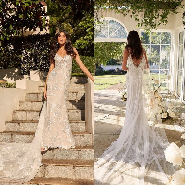 spaghetti strap lace applique trailing mermaid wedding dress illusion with sleeveless custom made floor length bridal gowns robe de mariée, White
spaghetti strap lace applique trailing mermaid wedding dress illusion with sleeveless custom made floor length bridal gowns robe de mariée, White