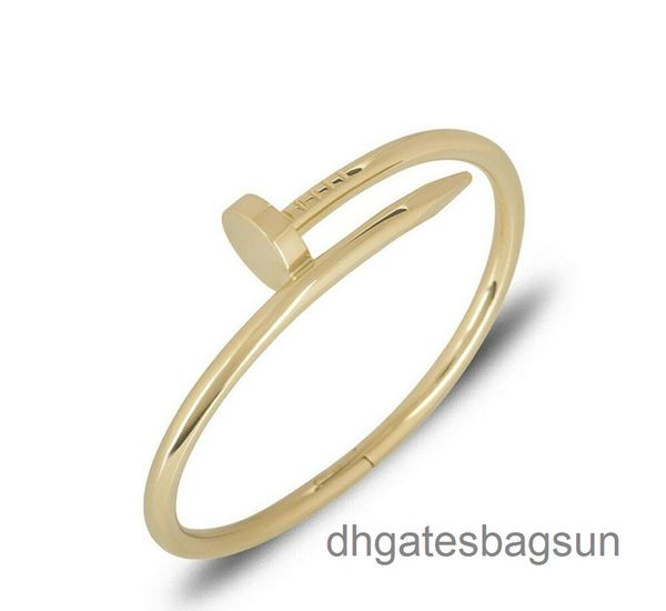 contemporary fashion exquisite 14k yellow gold over nail bangle 7.5 bracelets, Black
contemporary fashion exquisite 14k yellow gold over nail bangle 7.5 bracelets, Black