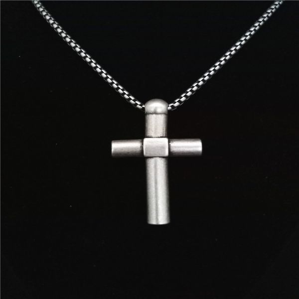 fashion design necklace pendant luxury jewelry classic smooth cross titanium steel simple couple for men and women, Silver
fashion design necklace pendant luxury jewelry classic smooth cross titanium steel simple couple for men and women, Silver