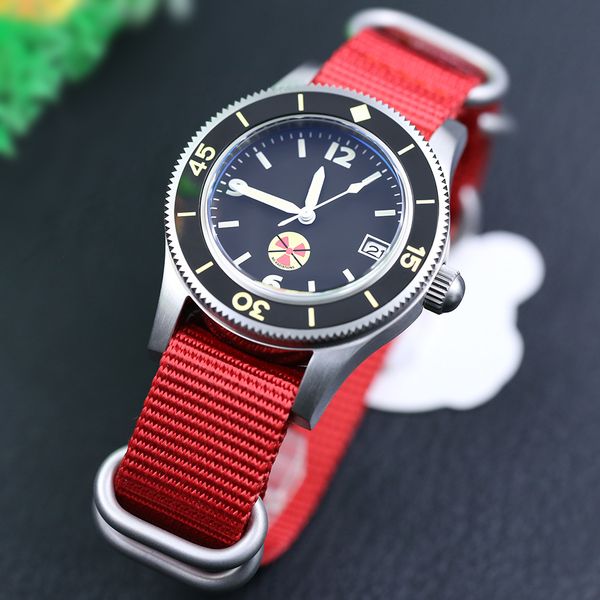 steeldive 1952 first dive watch re-engraved special edition chinese red men's mechanical watches 316l steel men wristwatch clock, Slivery;brown
steeldive 1952 first dive watch re-engraved special edition chinese red men's mechanical watches 316l steel men wristwatch clock, Slivery;brown