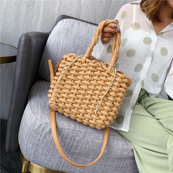 новая мода лето женщины солома пляж сумки высокого качества дамы crossbody сумки для женщин роскошная женщина shoulder bag
новая мода лето женщины солома пляж сумки высокого качества дамы crossbody сумки для женщин роскошная женщина shoulder bag