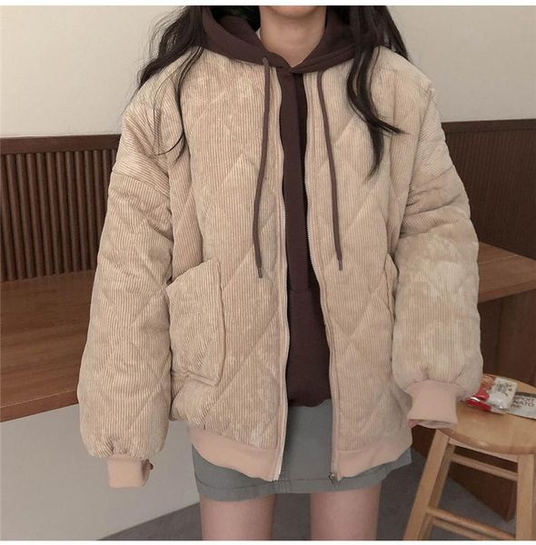 2021 autumn spring korean black beige warm cotton-padded outwear women thick puff padded quilted corduroy jacket
2021 autumn spring korean black beige warm cotton-padded outwear women thick puff padded quilted corduroy jacket