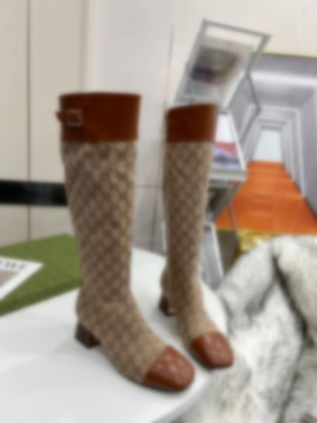 women boots designer brand fashion tall boot over knee leather 5.5cm heel luxury zipper print shoes new style, Black
women boots designer brand fashion tall boot over knee leather 5.5cm heel luxury zipper print shoes new style, Black