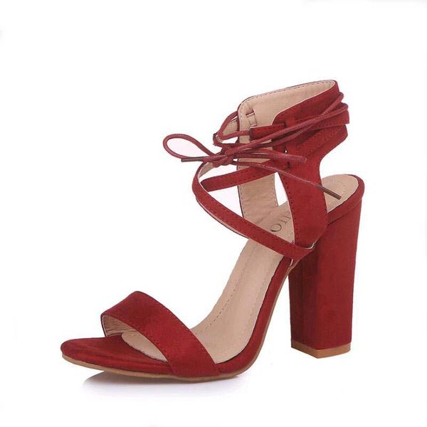 2021 new spring and summer high heel hollow round with thick sandals ankle buckles women shoes large size, Black
2021 new spring and summer high heel hollow round with thick sandals ankle buckles women shoes large size, Black
