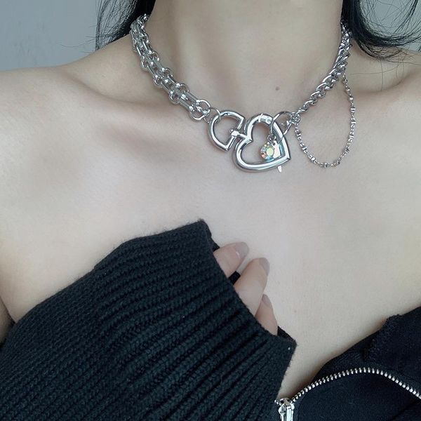 chokers huanzhi punk silver colour metal choker multi-layer hollow love heart thick chain rhinestone necklace for women party, Golden;silver
chokers huanzhi punk silver colour metal choker multi-layer hollow love heart thick chain rhinestone necklace for women party, Golden;silver