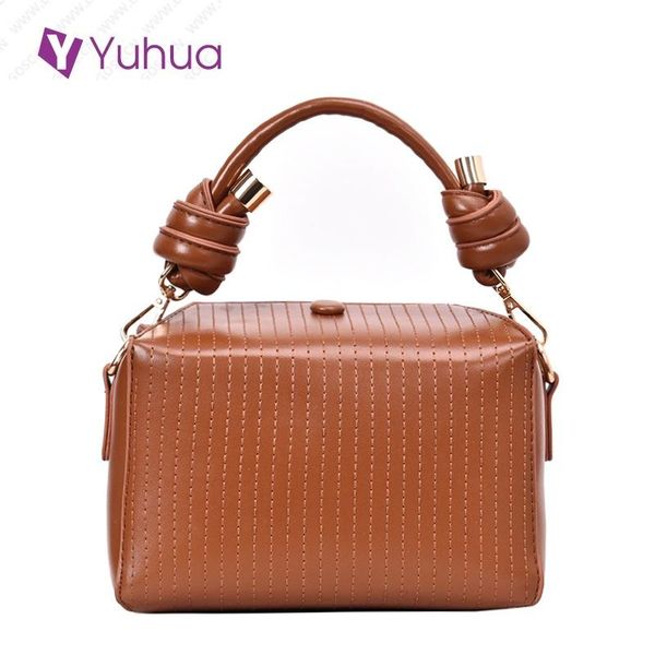 2020 new fashion woman handbags, simple korean version shoulder bag, casual solid color women bag, trend messenger bags
2020 new fashion woman handbags, simple korean version shoulder bag, casual solid color women bag, trend messenger bags