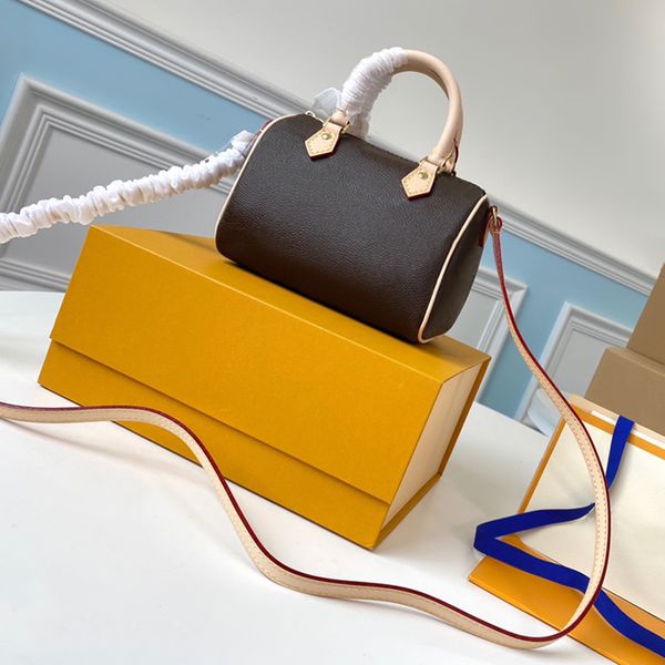 new style shoulder bag the ideal woman 61252 and carry daily supplies well made light weight genuine leather fashion atmosphere bags
new style shoulder bag the ideal woman 61252 and carry daily supplies well made light weight genuine leather fashion atmosphere bags