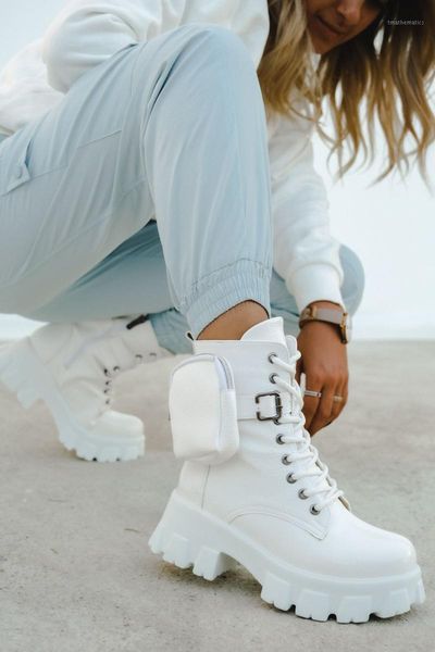vorgena patent leather single pocket detailed thick sole high boots suitable for daily use new season1, Black
vorgena patent leather single pocket detailed thick sole high boots suitable for daily use new season1, Black