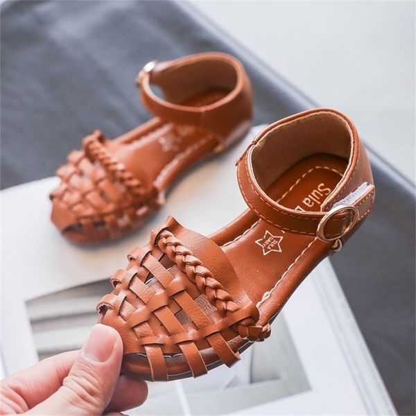 children round head fashion weaving hollow shoes kids soft bottom flats summer girls retro solid color sandals y201028, Black;red
children round head fashion weaving hollow shoes kids soft bottom flats summer girls retro solid color sandals y201028, Black;red