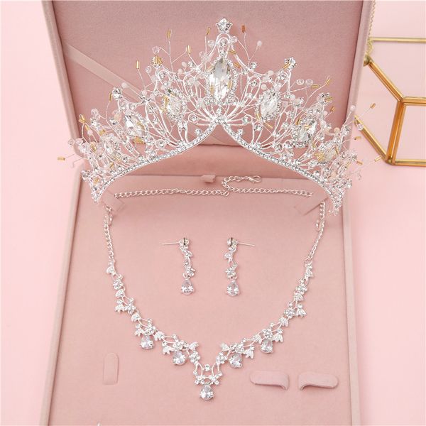 korean bridal headdress baroque princess atmosphere crown three piece wedding dress studio accessories, Silver
korean bridal headdress baroque princess atmosphere crown three piece wedding dress studio accessories, Silver